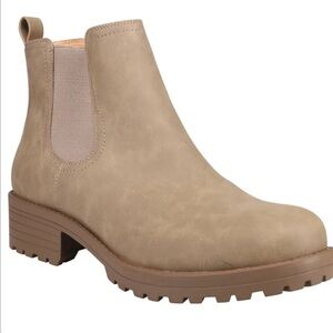 Buffalo David Bitton Anna Boots Women's Boots Lug Sole Size 7.5 Womens